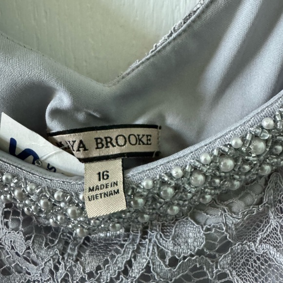 Embellished Silver Gray Tank Top Blouse - Picture 3 of 3